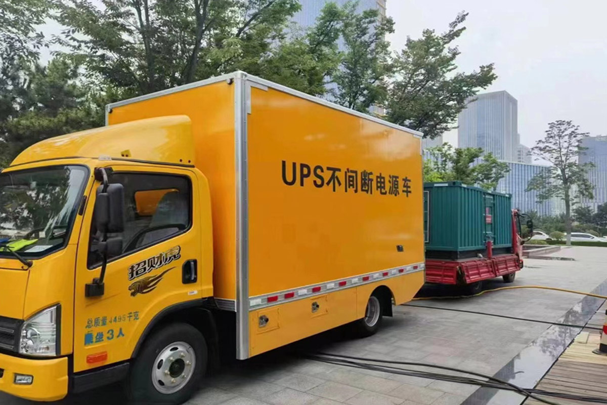 岫岩发电机租赁施工现场